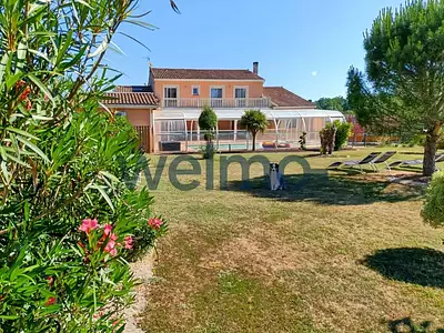 Maison, 330 m²