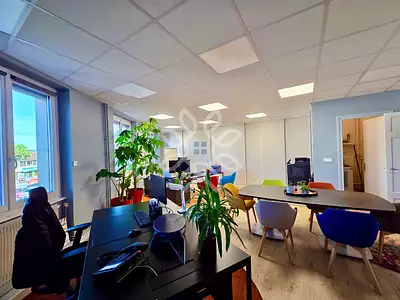 Immeuble, 380 m²