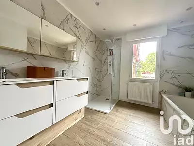 Maison, 176 m²