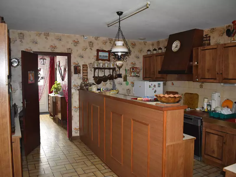 Maison, 240 m²