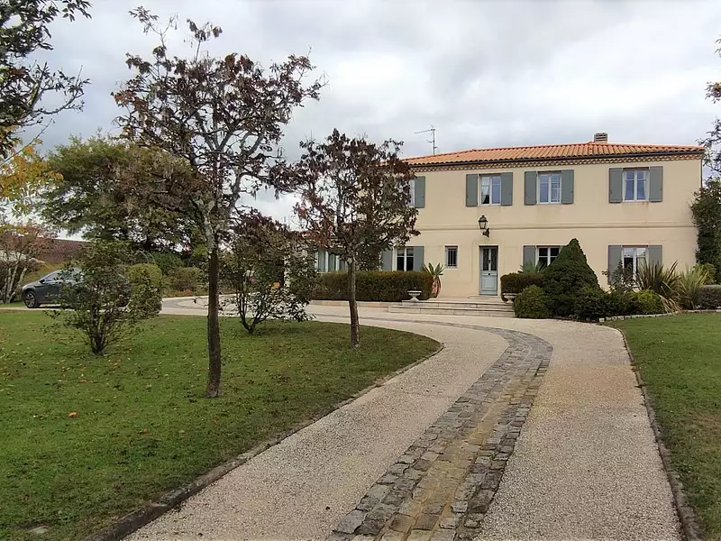 Maison, 300 m²