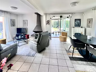 Maison, 156 m²