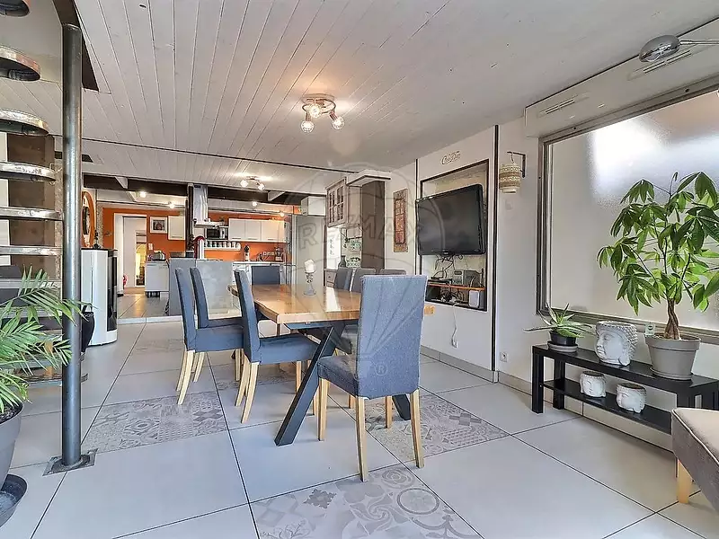 Maison, 162 m²