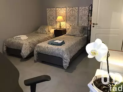 Maison, 713 m²