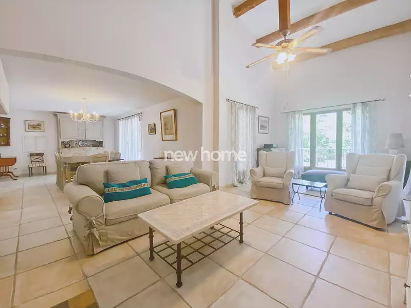 Maison, 190 m²