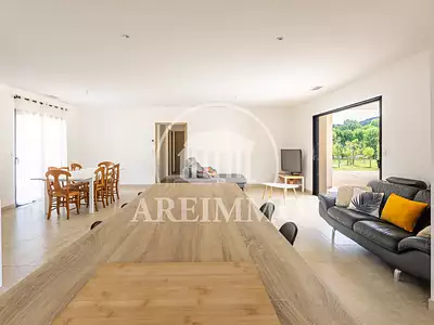 Maison, 158 m²