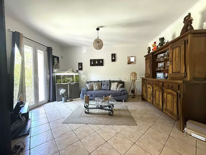 Maison, 77 m²