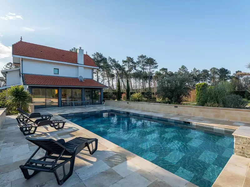 Maison, 162 m²
