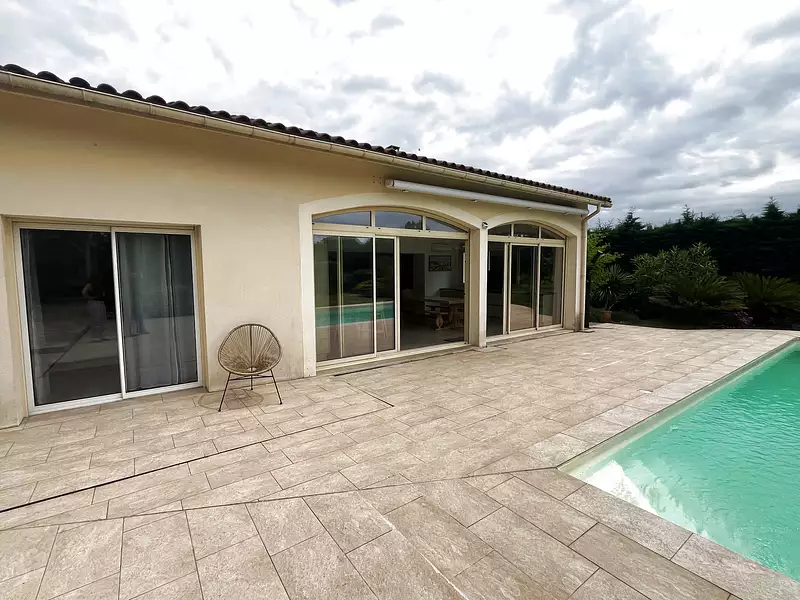 Maison, 222 m²