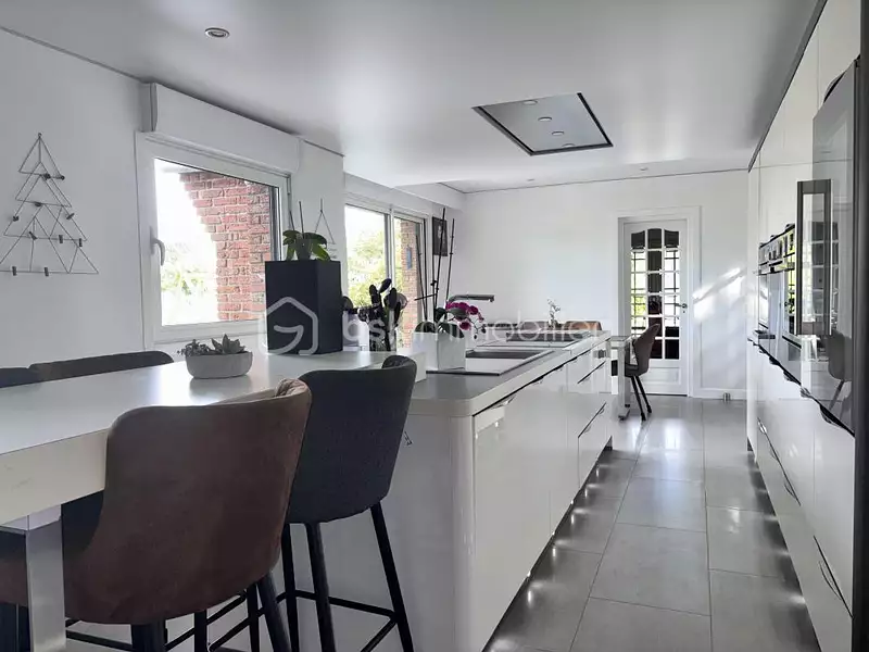 Maison, 199 m²