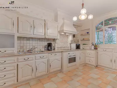 Maison, 385 m²