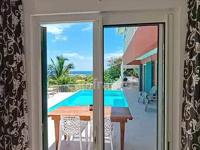 Maison, 196 m²