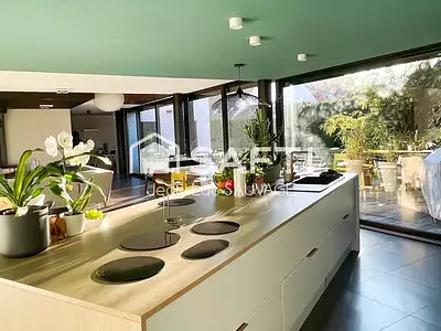 Maison, 210 m²