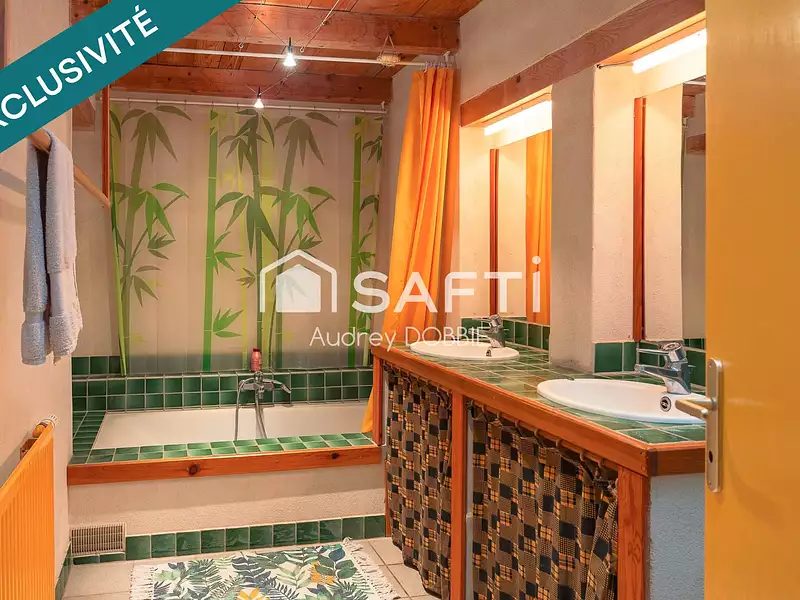 Maison, 228 m²