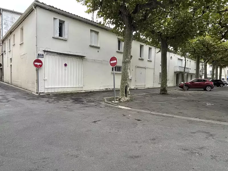 Immeuble, 627 m²