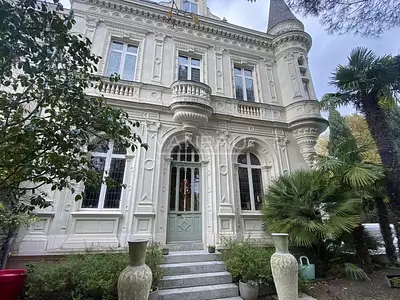 Maison, 290 m²