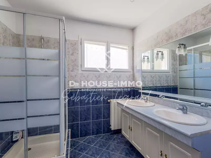 Maison, 177 m²