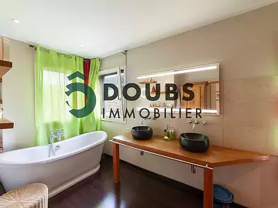 Maison, 175 m²