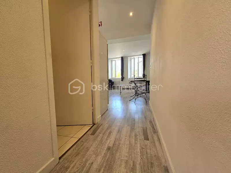 Immeuble, 85 m²