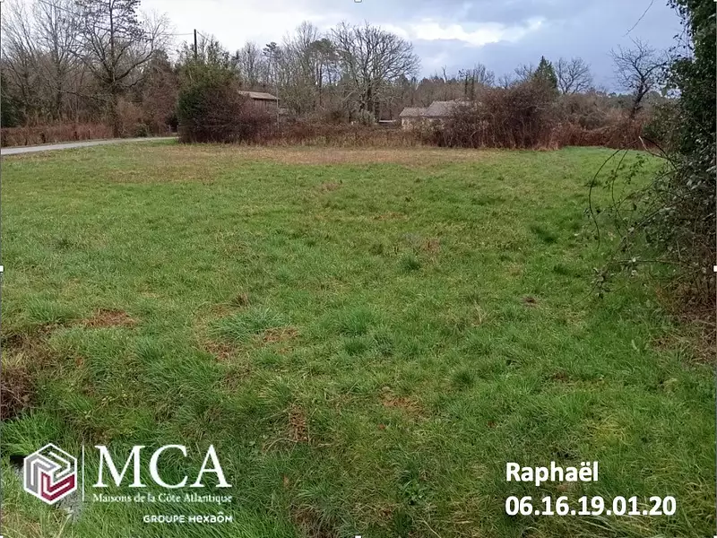 Terrain à bâtir, 750 m²