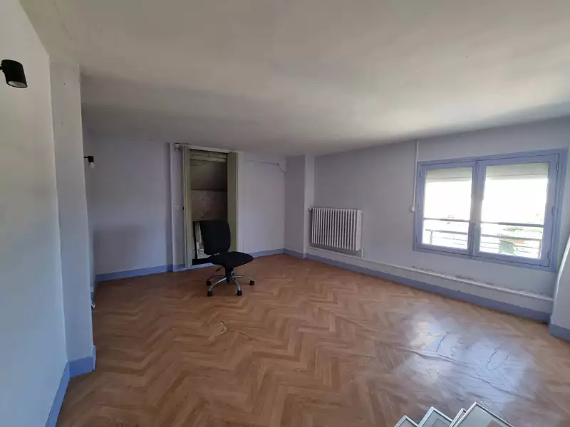 Divers, 310 m²