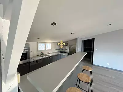 Maison, 240 m²