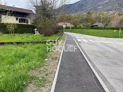 Terrain, 770 m²