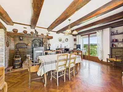Maison, 272 m²