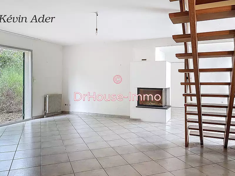 Maison, 230 m²