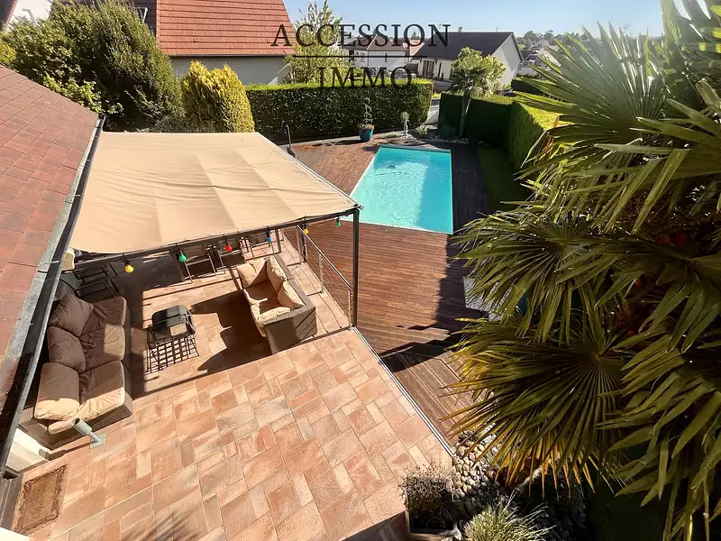 Maison, 195 m²