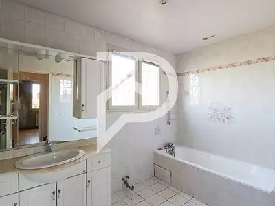 Maison, 140 m²