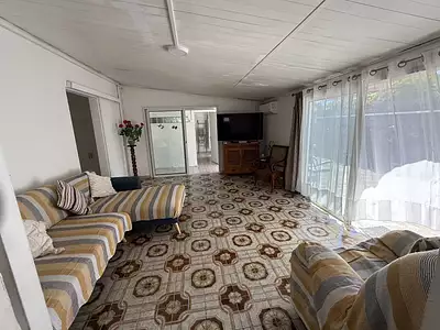 Maison, 185 m²