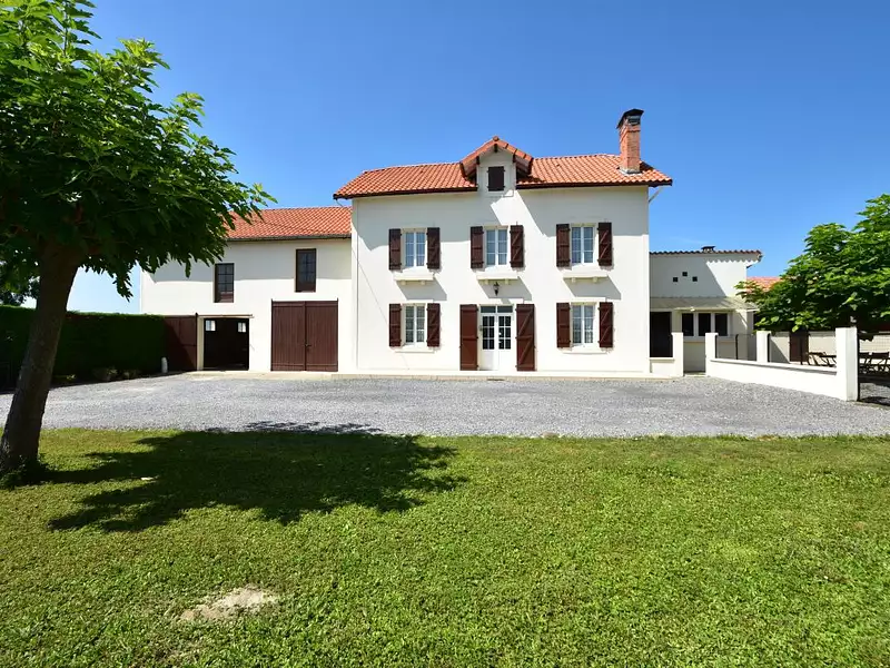 Maison, 170 m²