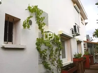 Immeuble, 319 m²
