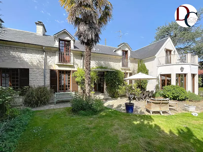 Maison, 335 m²