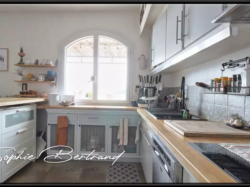 Maison, 236 m²