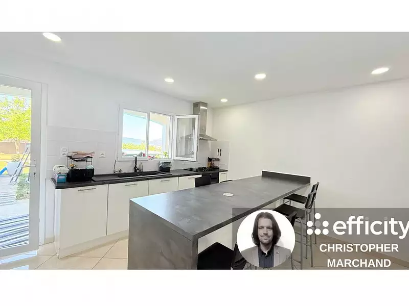 Maison, 210 m²