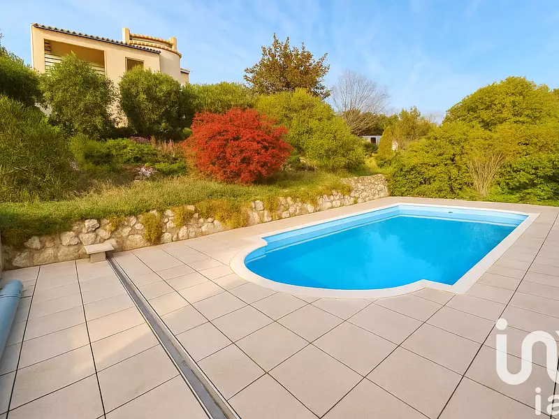 Maison, 240 m²