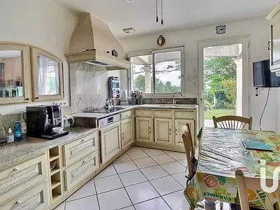 Maison, 167 m²