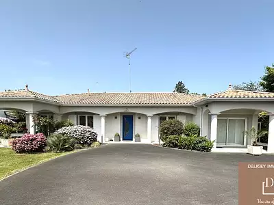 Maison, 165 m²