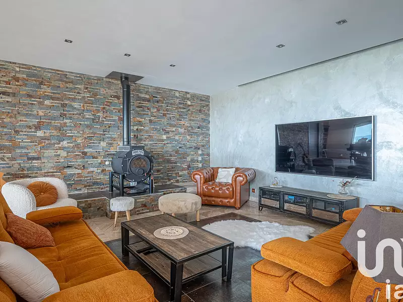 Maison, 381 m²