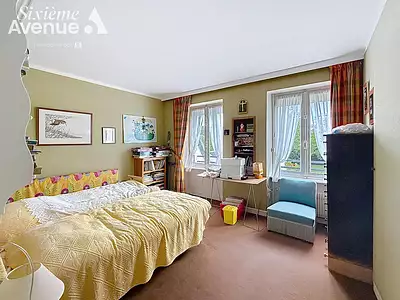 Maison, 240 m²