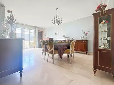 Maison, 222 m²