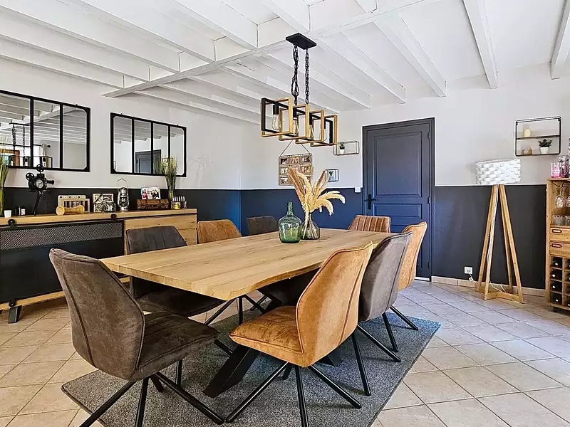 Maison, 216 m²