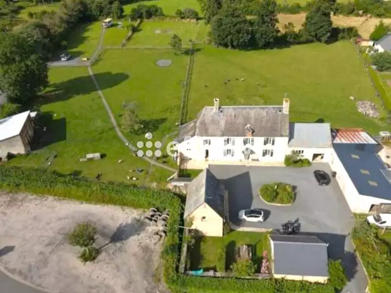 Maison, 210 m²