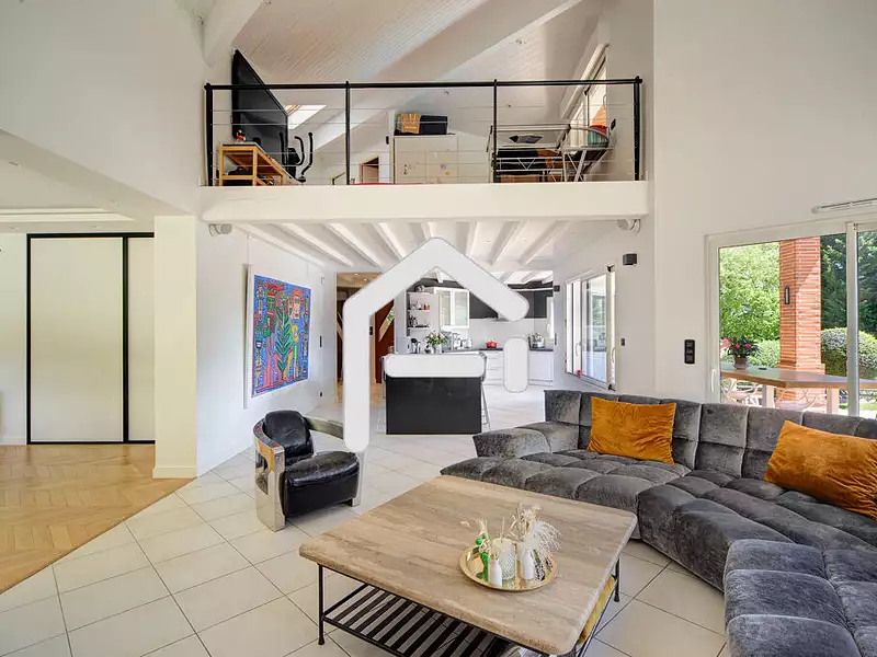 Maison, 240 m²