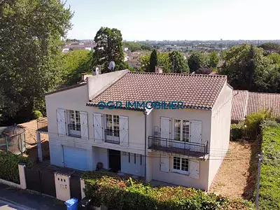 Maison, 180 m²