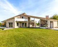 Maison, 275 m²