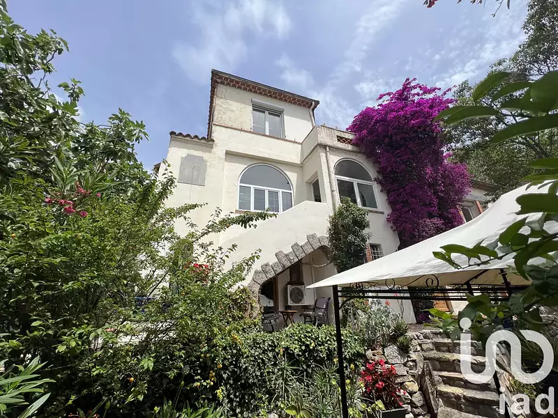 Maison, 210 m²