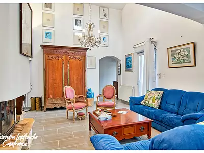 Maison, 242 m²